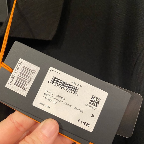 NWT Hugo Boss Bucs NFL Polo Size Medium - Picture 3 of 4